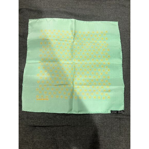 HERMES Green Pocket Square - Excellent Pre-owned - Picture 10 of 10